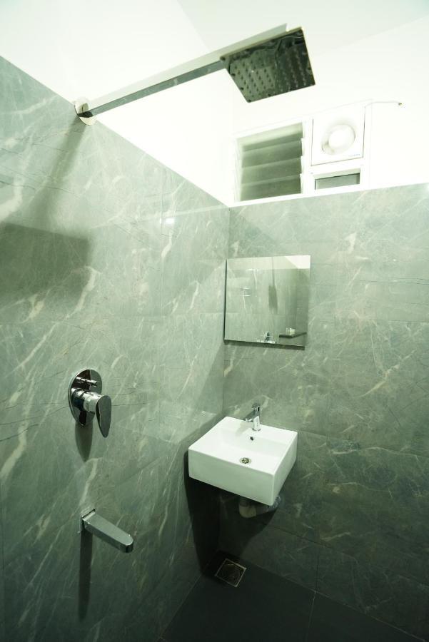 Saara Inn Pondichéry Extérieur photo