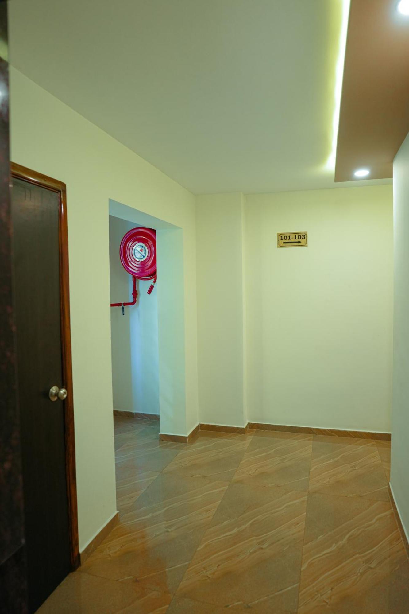 Saara Inn Pondichéry Extérieur photo