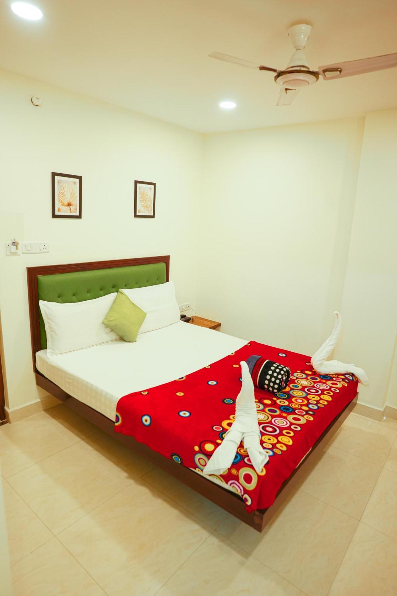 Saara Inn Pondichéry Extérieur photo