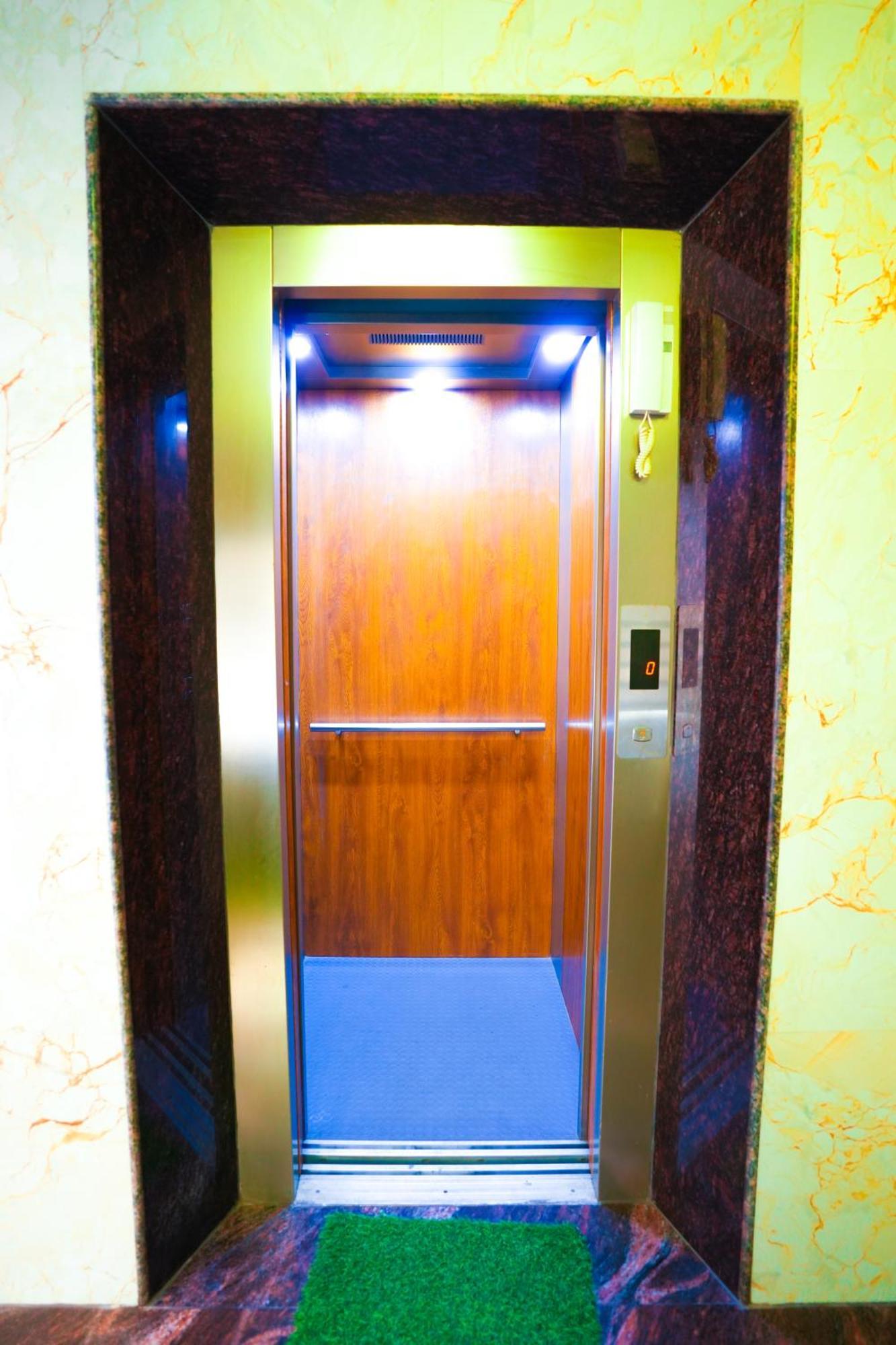 Saara Inn Pondichéry Extérieur photo